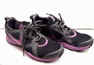 Nike In Season TR 2 Training Shoes Womens size 10 EU 42 Good condition Gray Pink